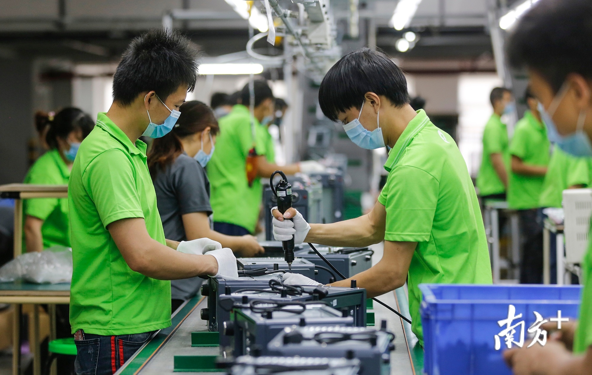 南方觀察 | 宅家經濟“烤”出大市場 中山電烤箱訂單暴漲6倍背后